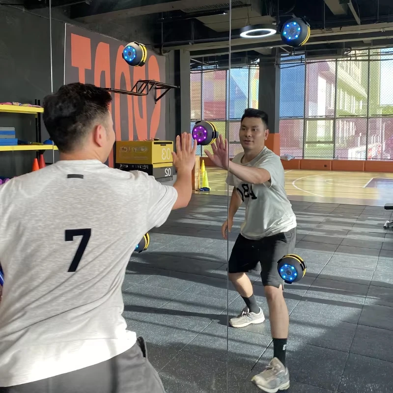 バスケットボール、サッカー、ボクシングなどのスポーツ用フラッ - Sports Equipment App のレビューと価格